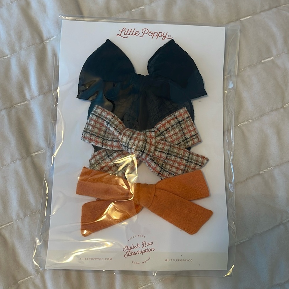 Little Poppy Bows